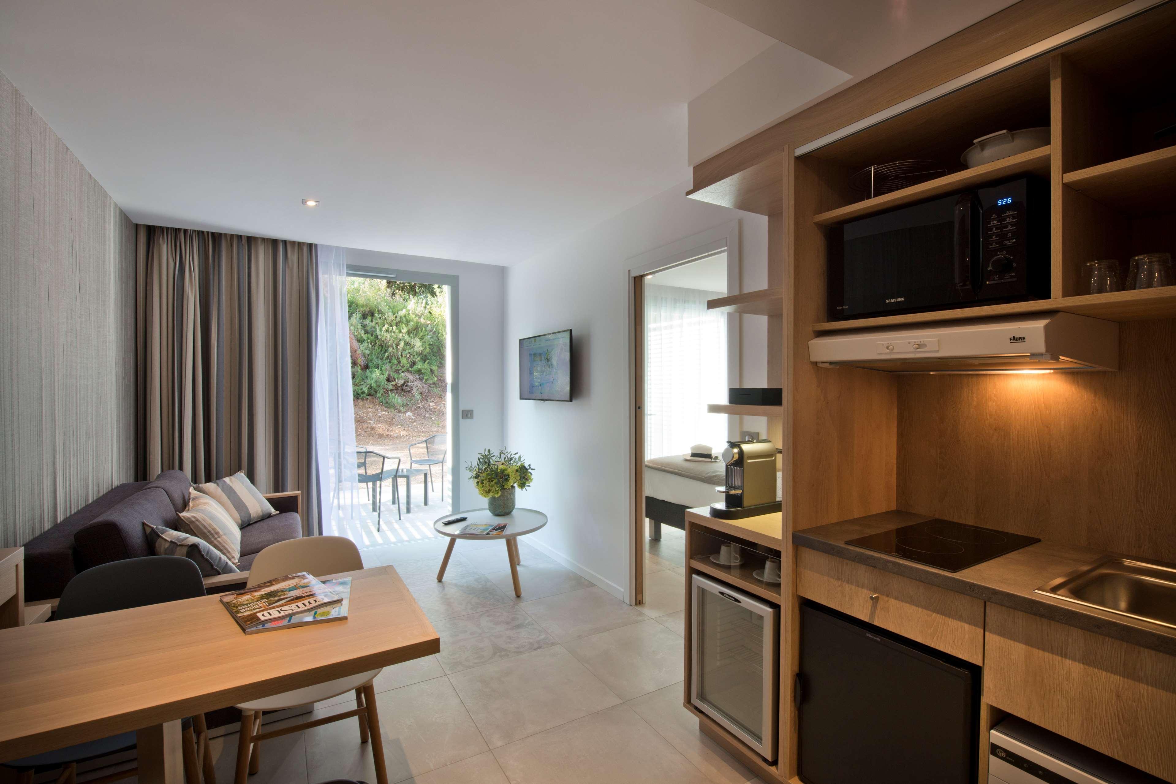 Golden Tulip Sophia Antipolis - Hotel&Spa Valbonne Buitenkant foto