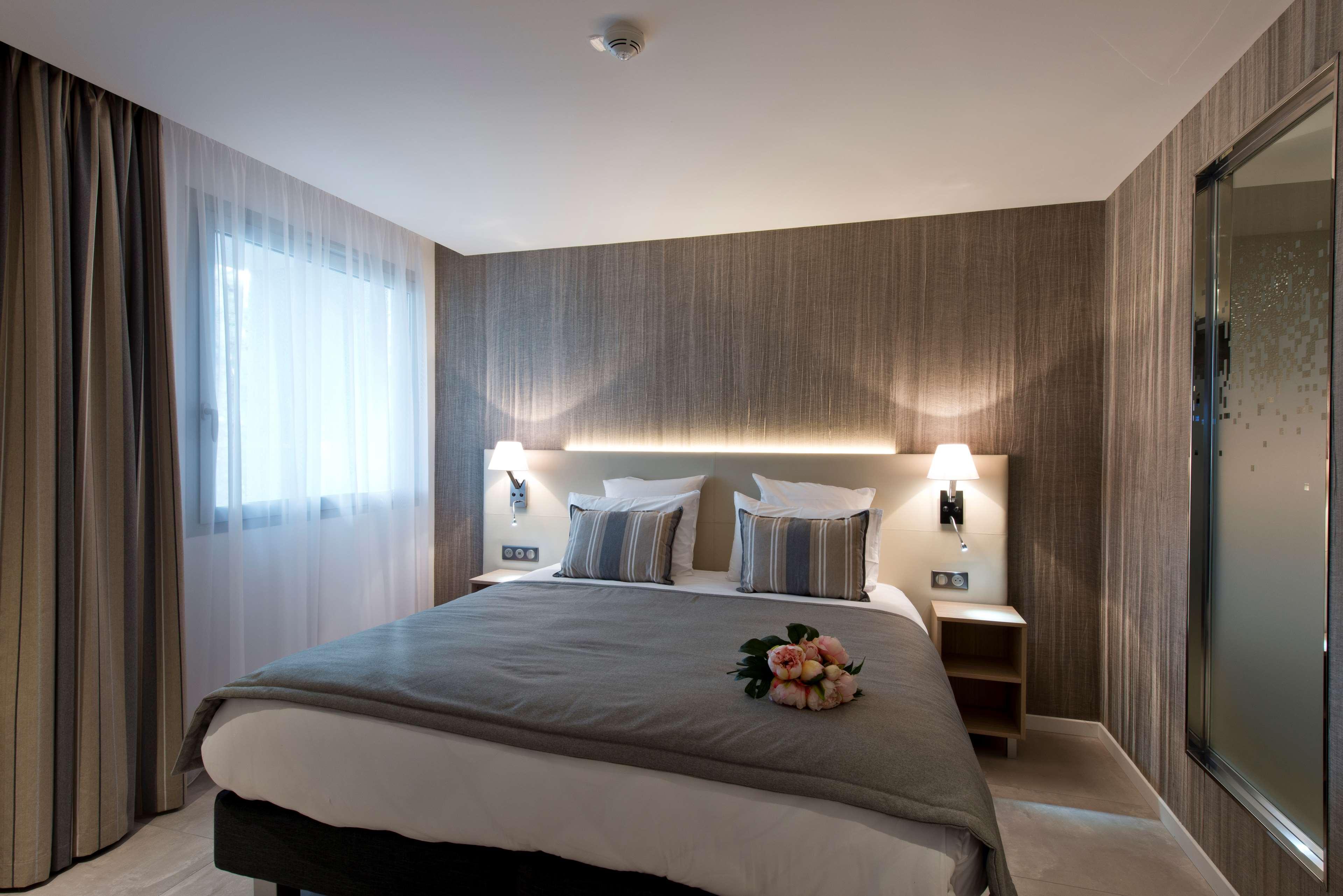 Golden Tulip Sophia Antipolis - Hotel&Spa Valbonne Buitenkant foto