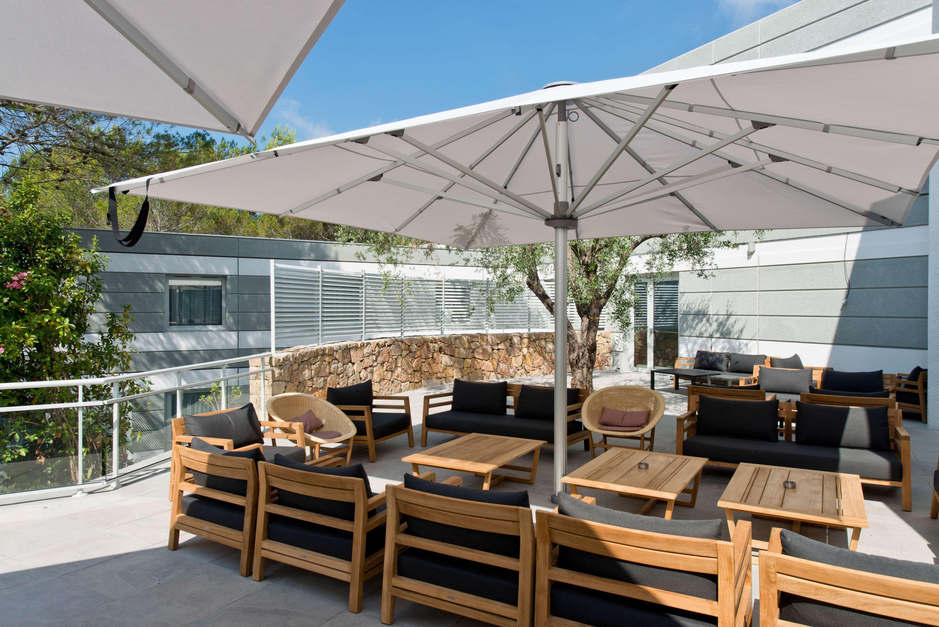 Golden Tulip Sophia Antipolis - Hotel&Spa Valbonne Buitenkant foto