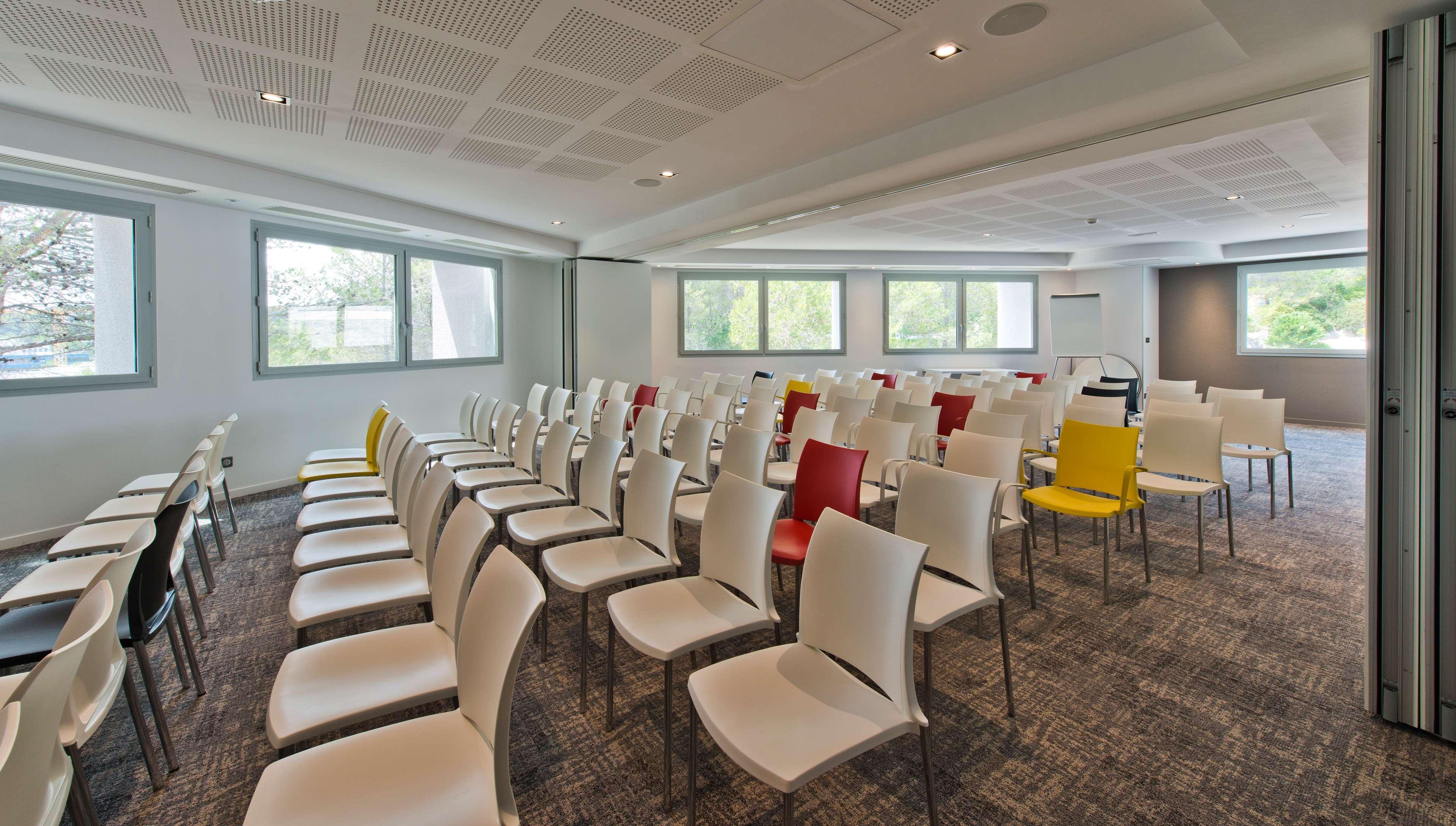 Golden Tulip Sophia Antipolis - Hotel&Spa Valbonne Buitenkant foto