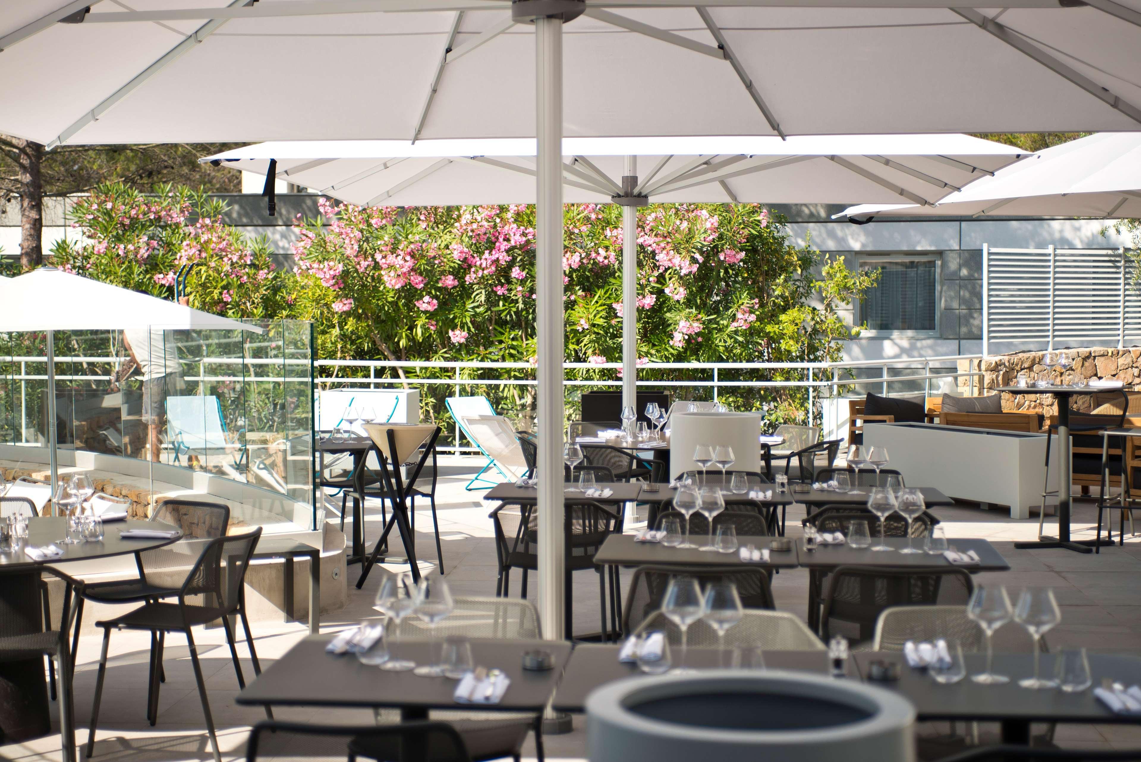 Golden Tulip Sophia Antipolis - Hotel&Spa Valbonne Buitenkant foto