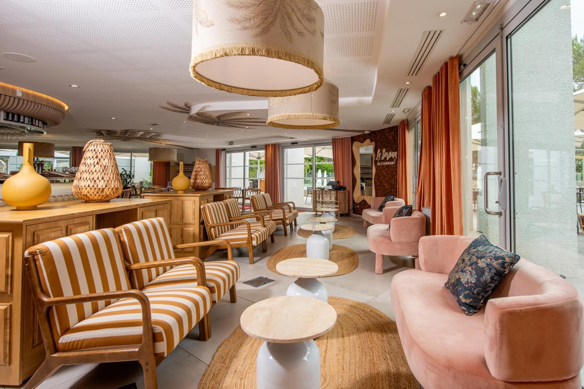 Golden Tulip Sophia Antipolis - Hotel&Spa Valbonne Buitenkant foto
